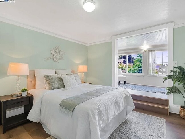 Photo - 475 Newton Ave