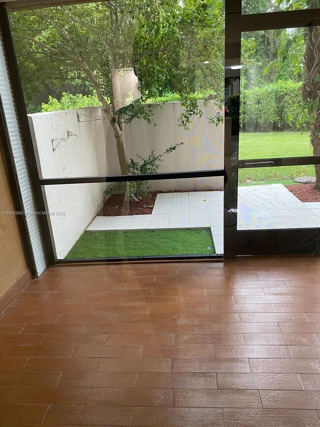 Photo - 8411 Forest Hills Dr Unit 105