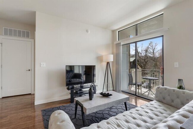 Photo - 299 North Highland Avenue Northeast Unit 3041