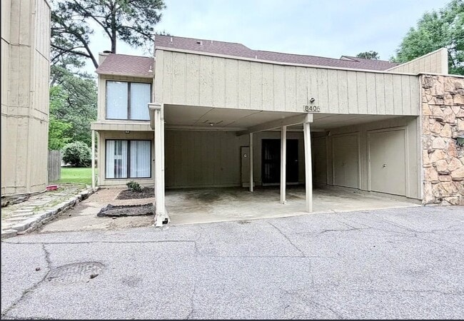 Photo - 8406 Rockcreek Pkwy