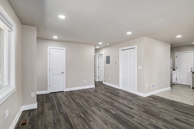 Photo - Hale neighborhood duplex w/large patio for...