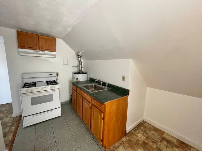 Photo - 23 Kimberly Ave Unit 2