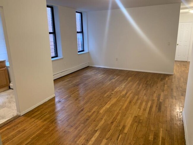 2 bedroom in BRONX NY 10456 - 2 bedroom in BRONX NY 10456 Condo Unit 4F