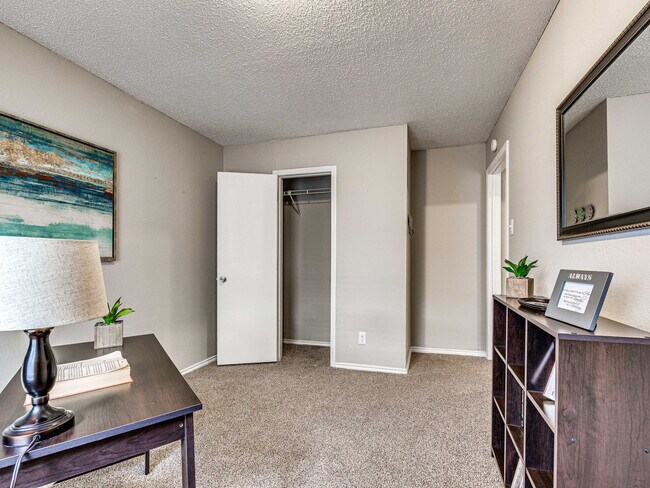 Photo - Windsor Place Townhomes