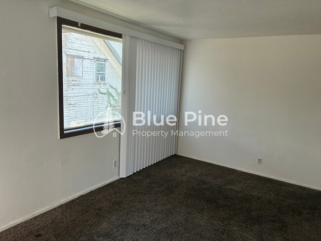450 H St