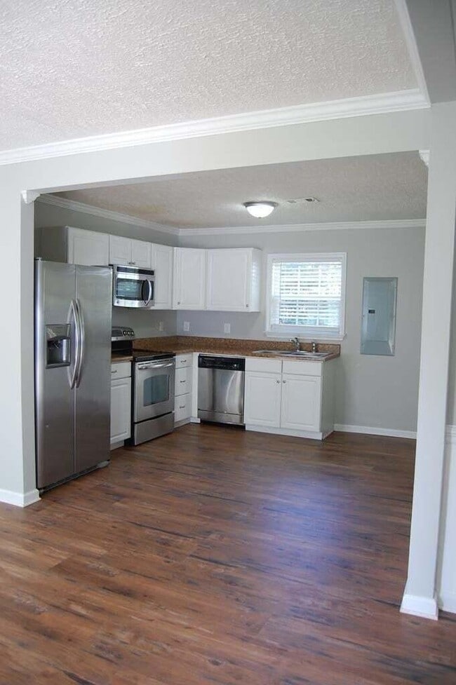 Photo - 111 Smallridge St