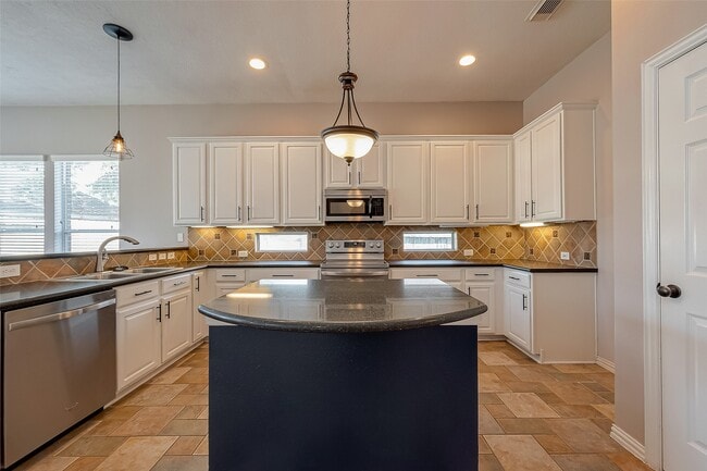 Photo - 7214 Glenwick Ct