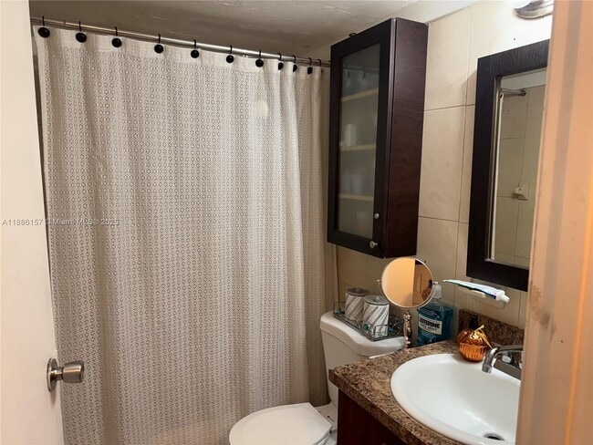 Photo - 1825 W 56th St Unit 107