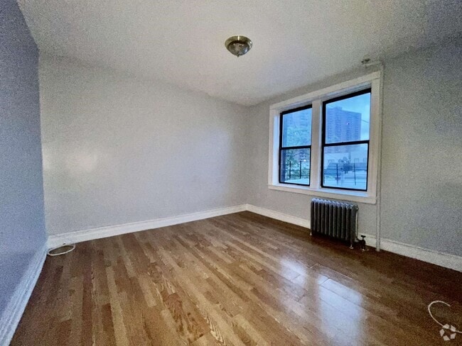 Building Photo - 119 60th St Unit 14 Rental