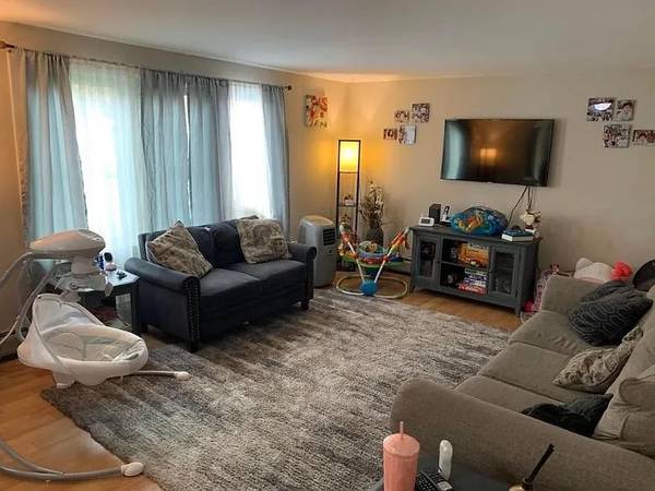 Photo - 170 Curtis Ave