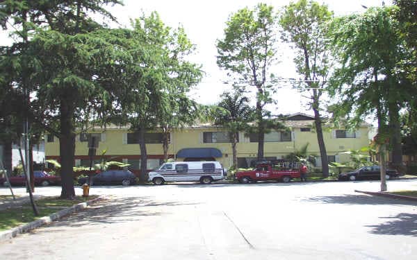 Photo - 2450 E. 6th Street