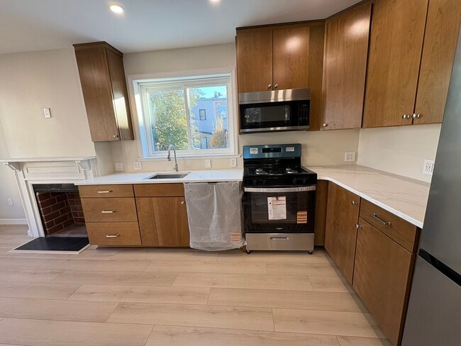 All new appliances, walnut cabinets, quartz countertops - 1514 31st St NW Unit 1514