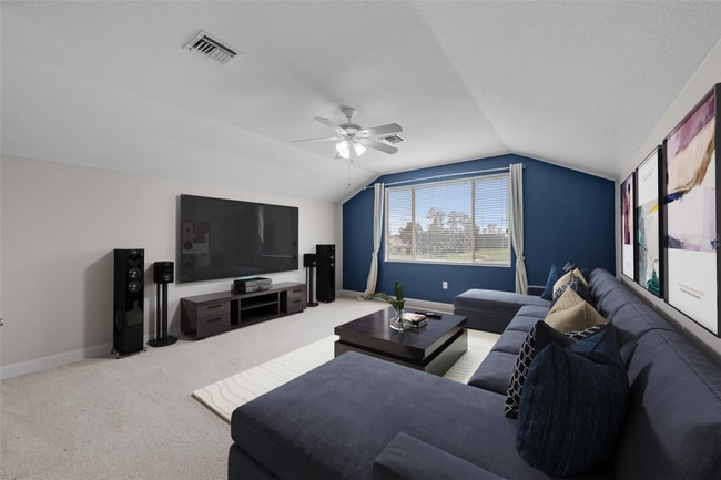 Photo - 5909 Wedgefield Dr