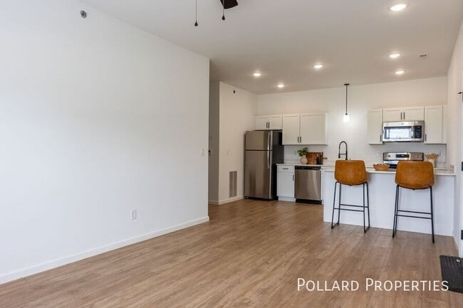 Photo - 506 Parkview Dr Unit 506