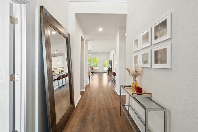 Photo - 211 Brookside St