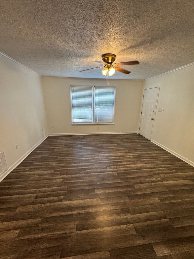 Photo - 100 Barrington Dr Unit 2