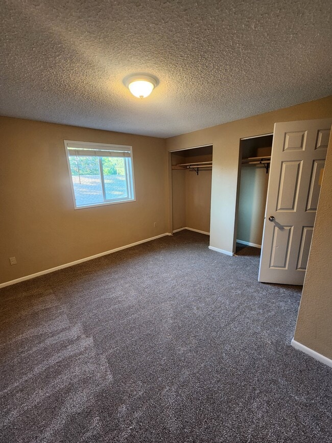 Photo - 415 E Mullan Ave