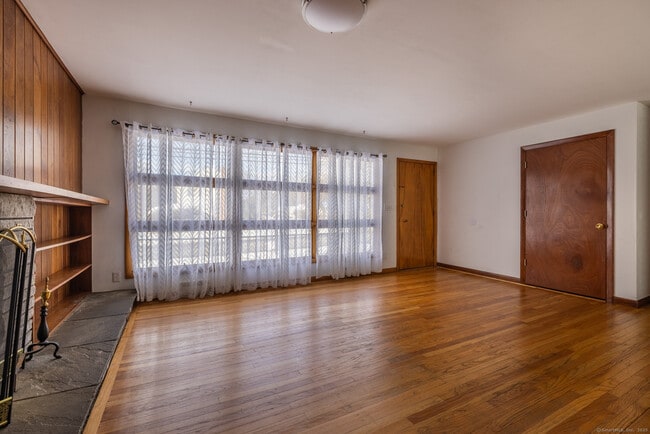 Photo - 3845 Old Town Rd