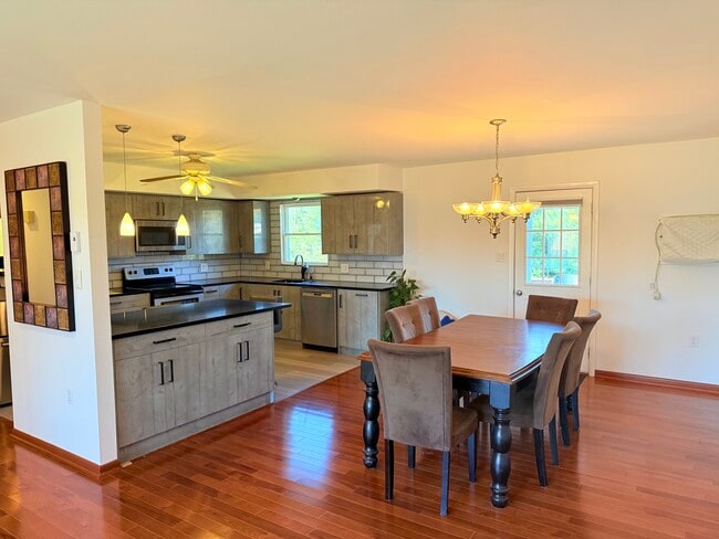 Photo - 225 Greenwave Blvd