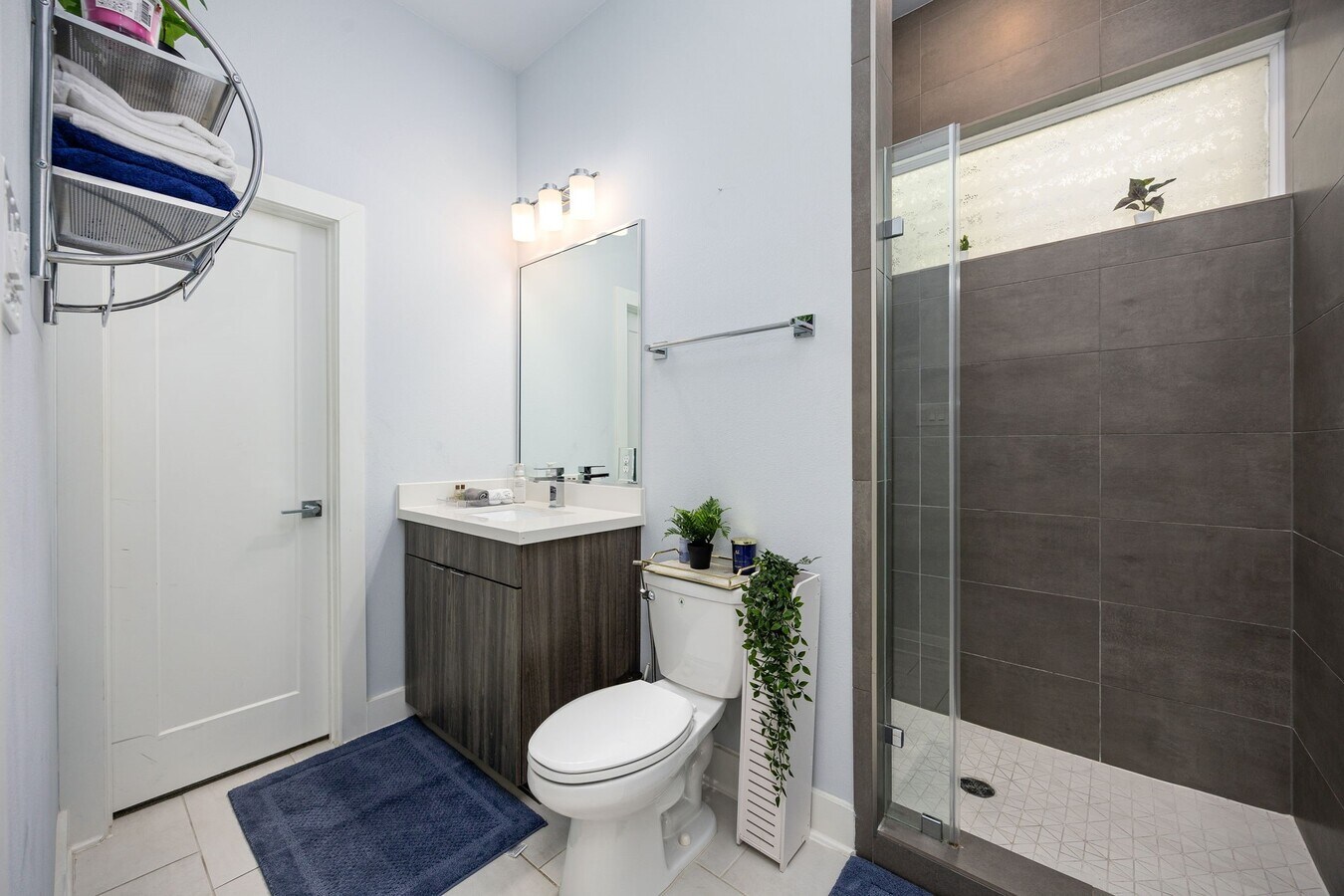 Photo - 5815 Fairdale Ln