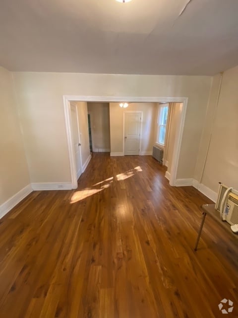 Building Photo - 340 S Main St Rental