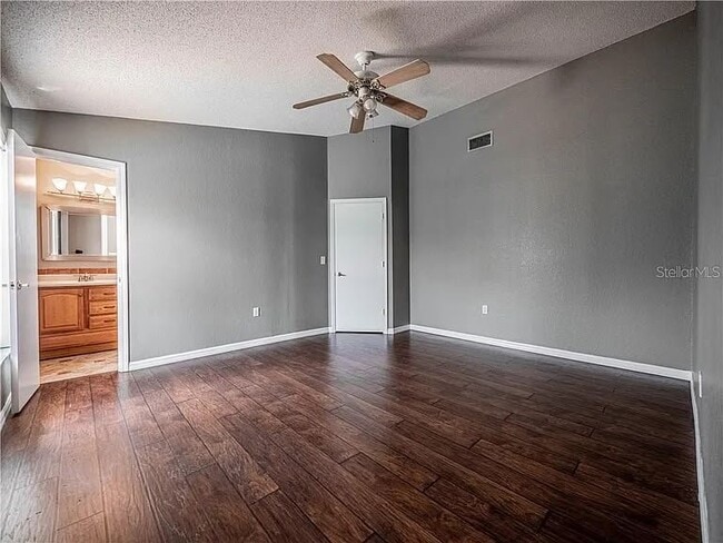 Photo - 8033 Apple Blossom Dr