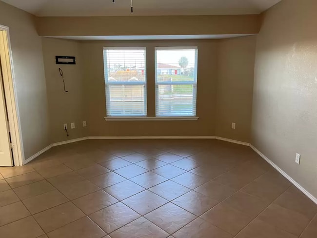 Photo - 14157 Whitecap Blvd