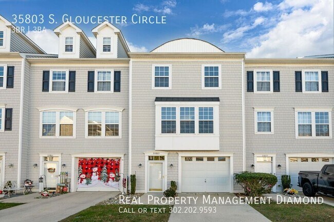 Building Photo - 35803 S Gloucester Cir