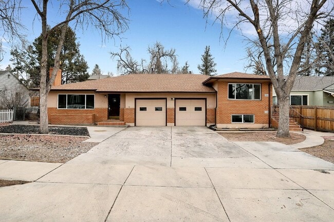 Building Photo - 214 Cheyenne Blvd Unit 212a