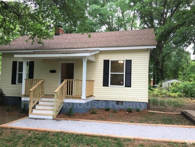 Building Photo - 531 Costner St Rental