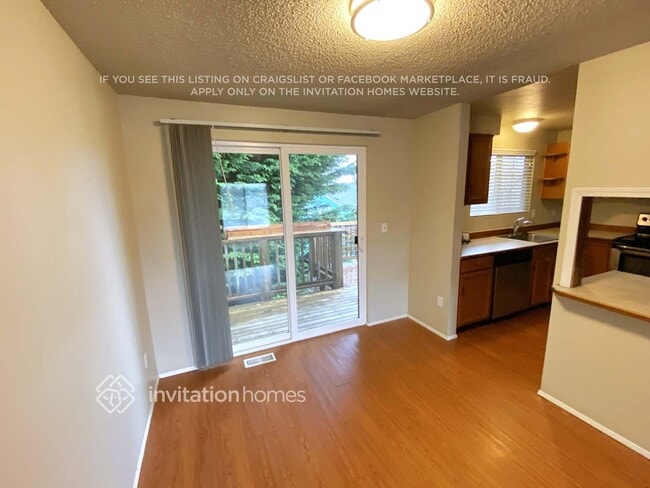 Photo - 5069 37th St NE