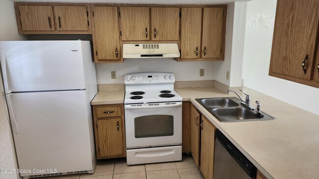 Photo - 1708 University Ln Unidad 508