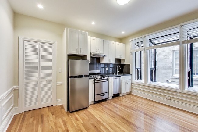 655 Powell