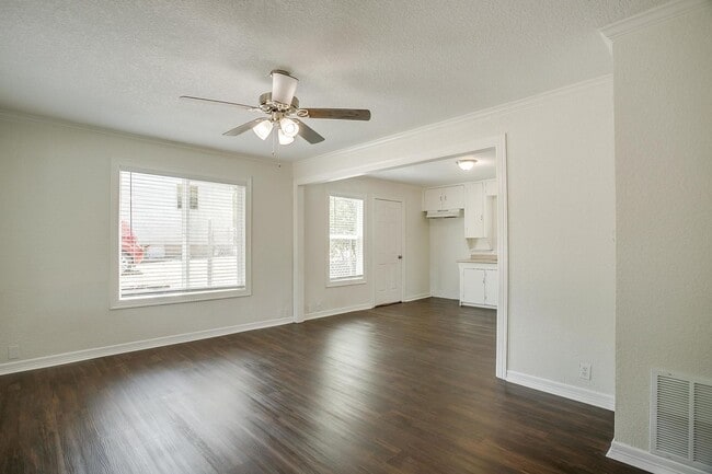 Photo - Amazing Remodeled 2 Bed, 1 Bath Ready tor ...