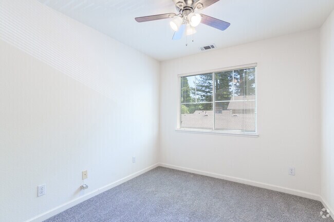 2BR, 1BA - 724SF - Model C - Secondary Bedroom