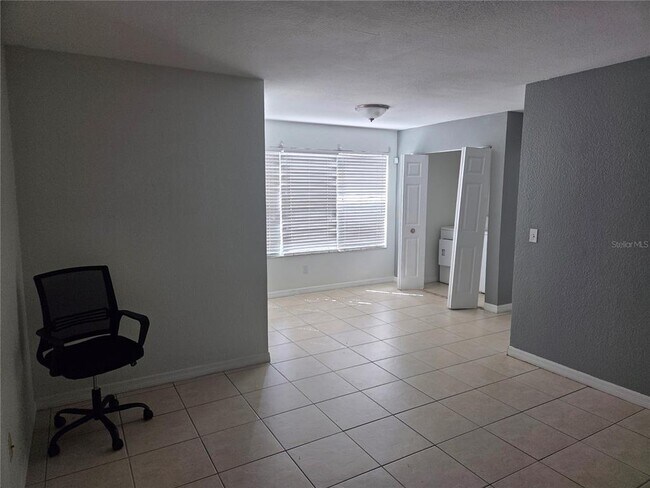 Photo - 5112 Conroy Rd Unit 11