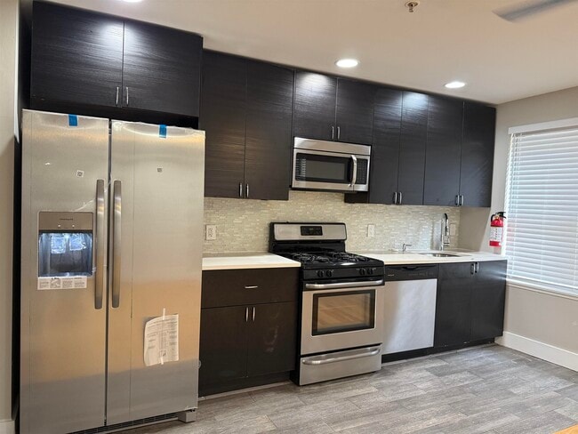 Photo - 73-75-75 Ferry St Unit 7