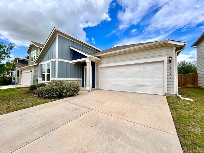 Photo - 12012 Saddle Rock Dr