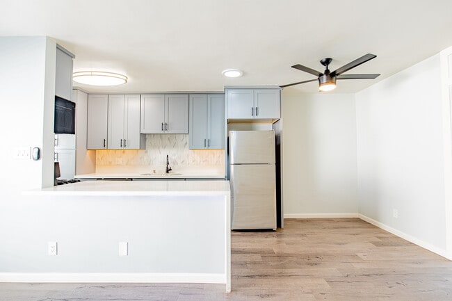 Photo - Euclid St Apartments