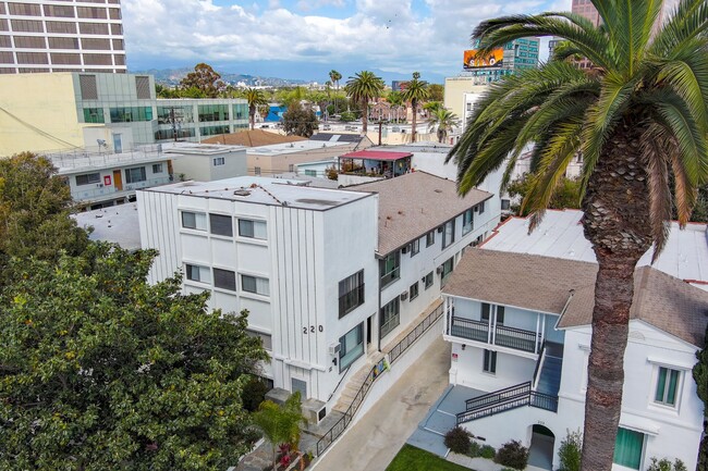 Building Photo - Gale Drive Luxury Investments Group LLC