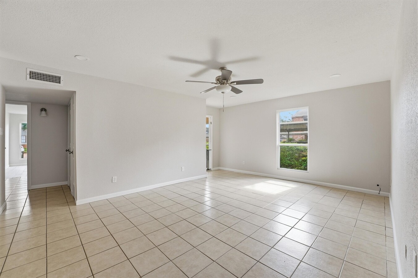Photo - 5667 Birchmont Dr Unit F