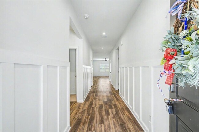 Photo - 4 Bed/3 Bath in Heartwood!