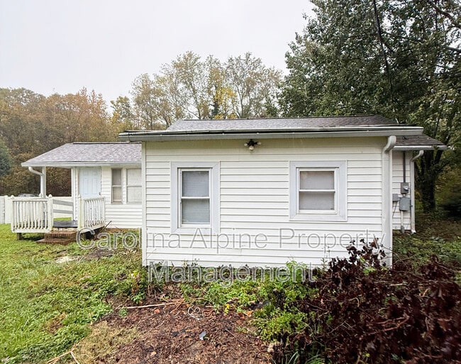 Photo - 109 Pine Ave