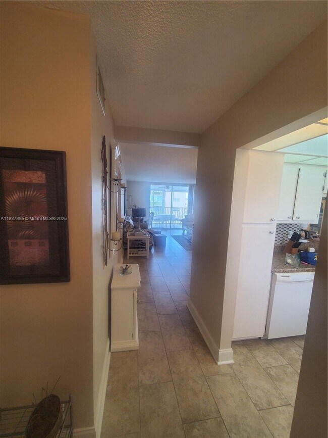 Photo - 319 NE 14th Ave Condo Unit 507