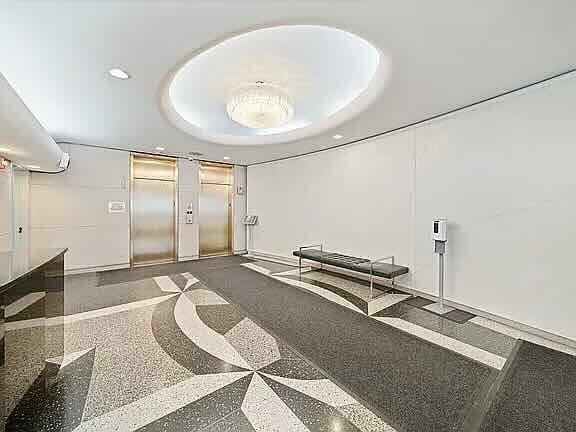 Photo - 21 W Goethe St Unidad 15E