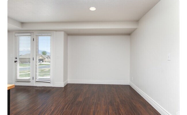 Photo - 1232 Regal View Dr