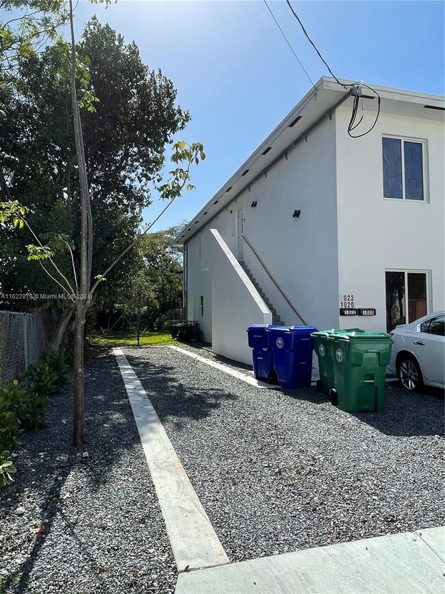 Photo - 1020 NW 29th Ter Unit 1