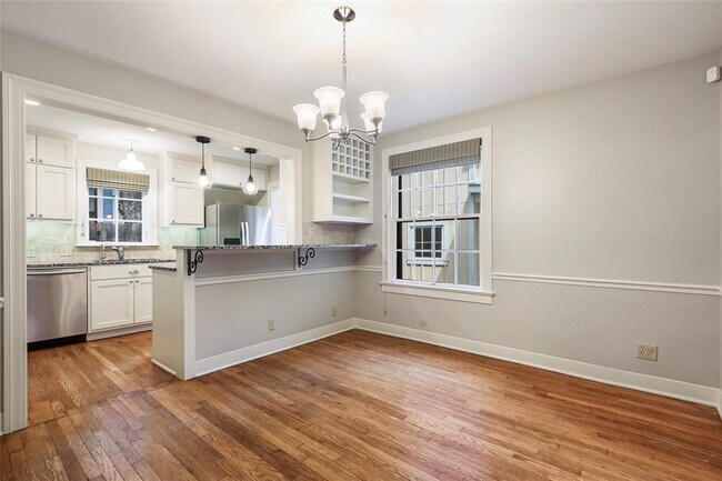 Photo - 3103 Glenview Ave