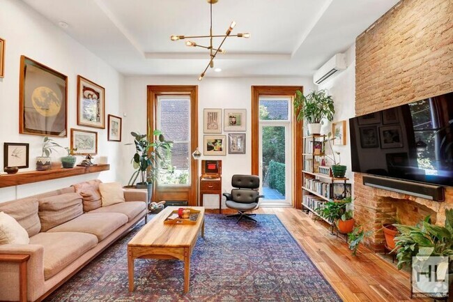Building Photo - 3 bedroom in BROOKLYN NY 11216 Rental