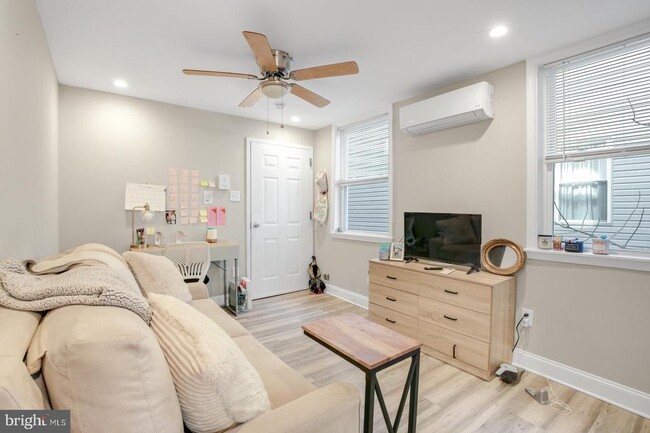 Photo - 752 S 9th St Unidad 2R